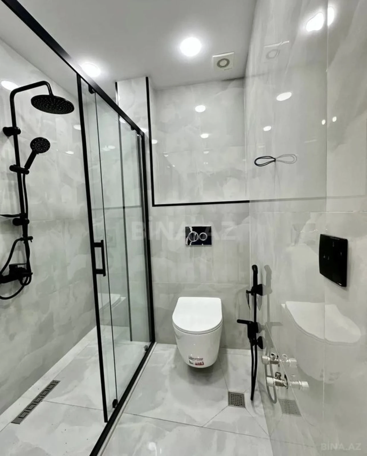 Satılır 2 otaqlı mənzil 55 m²