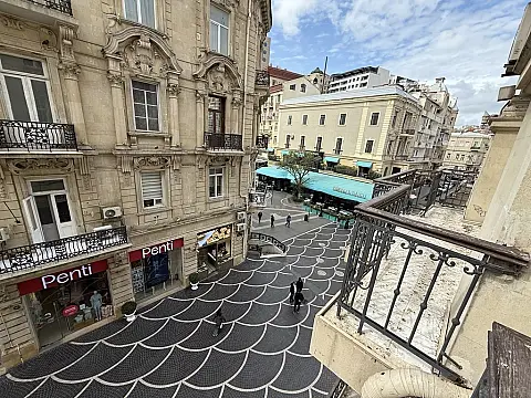 Satılır 4 otaqlı mənzil 130 m² — Bakı, Sahil qəs. 4 otaq 130.00 m²