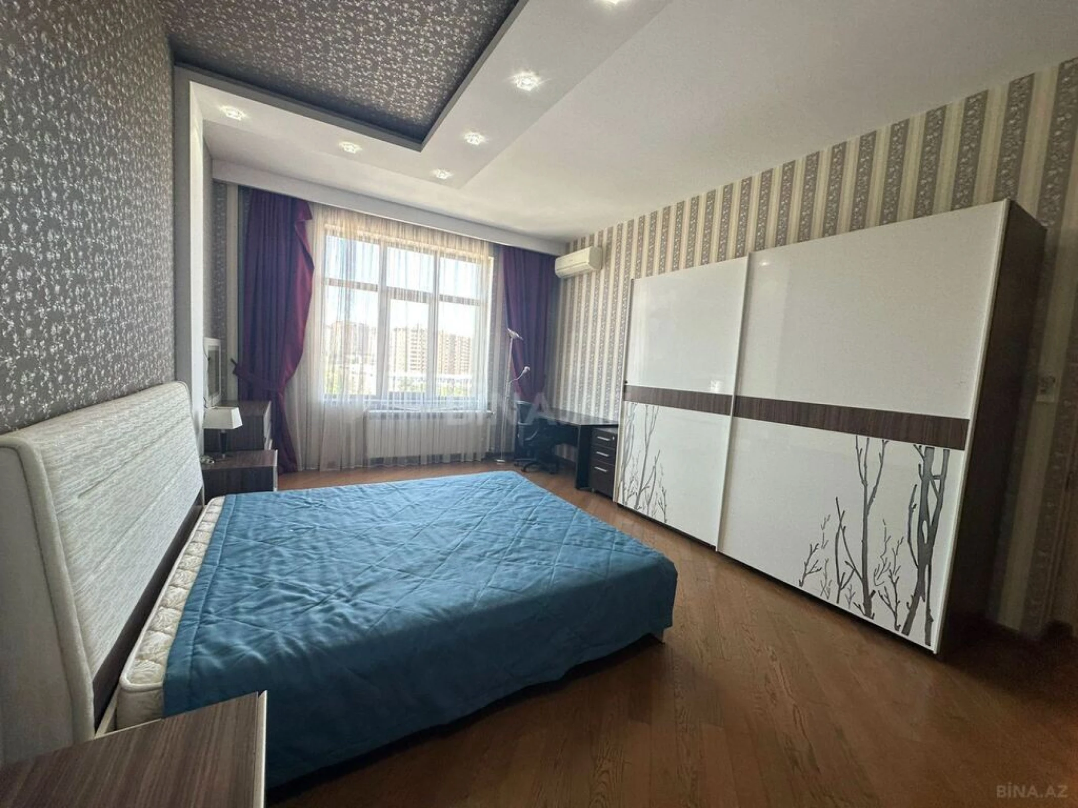 Kirayə verilir 4 otaqlı mənzil 220 m²