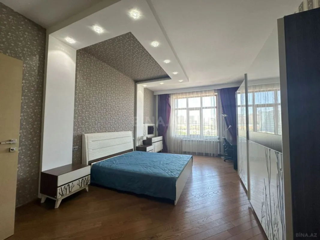 Kirayə verilir 4 otaqlı mənzil 220 m²