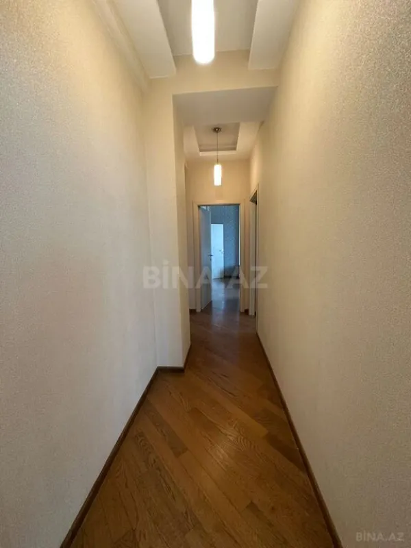 Kirayə verilir 4 otaqlı mənzil 220 m²