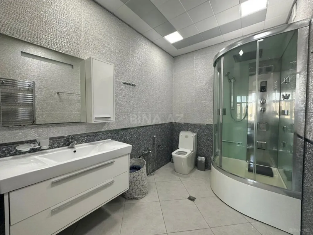 Kirayə verilir 4 otaqlı mənzil 220 m²