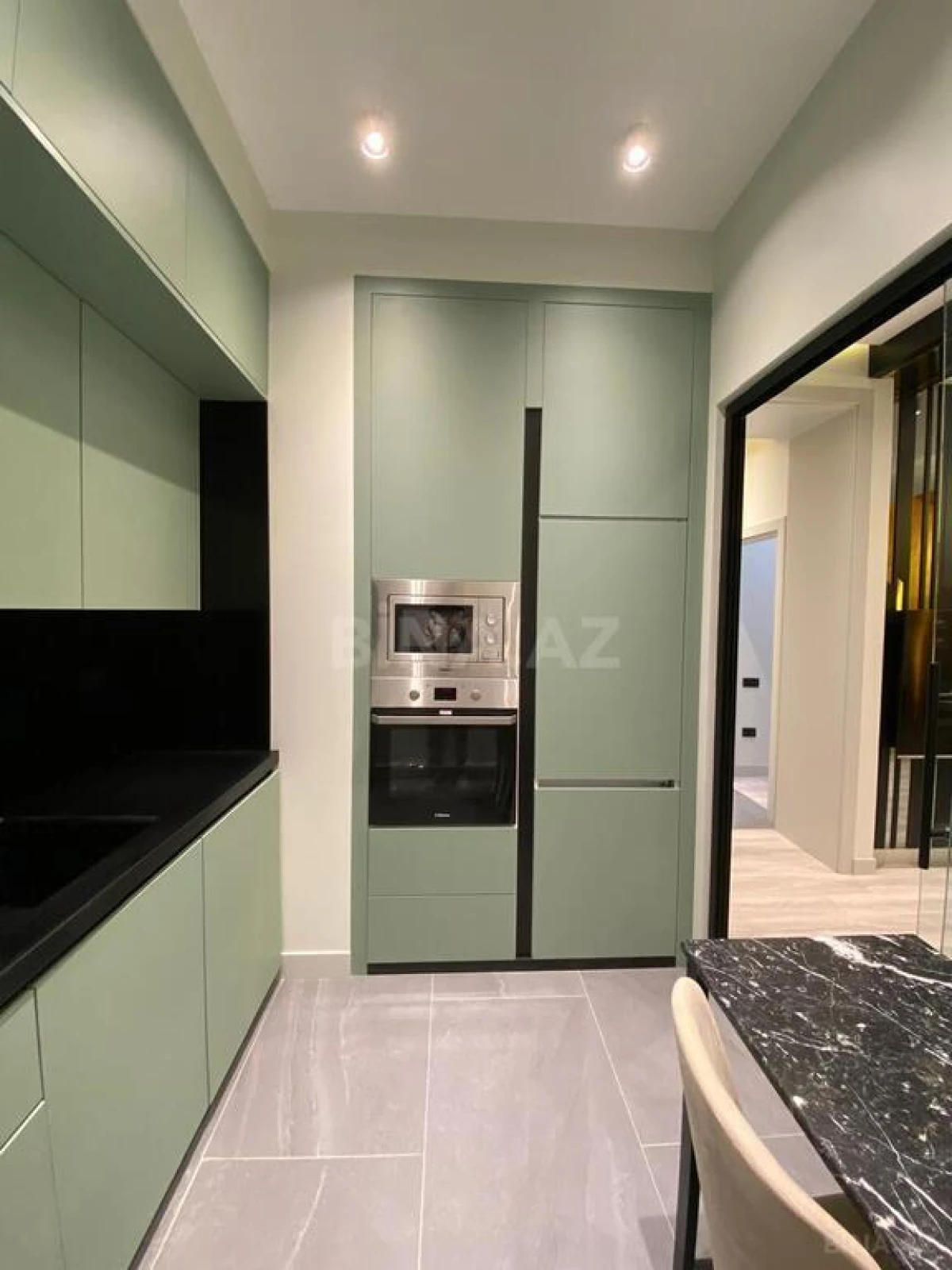 Satılır 2 otaqlı mənzil 65 m²