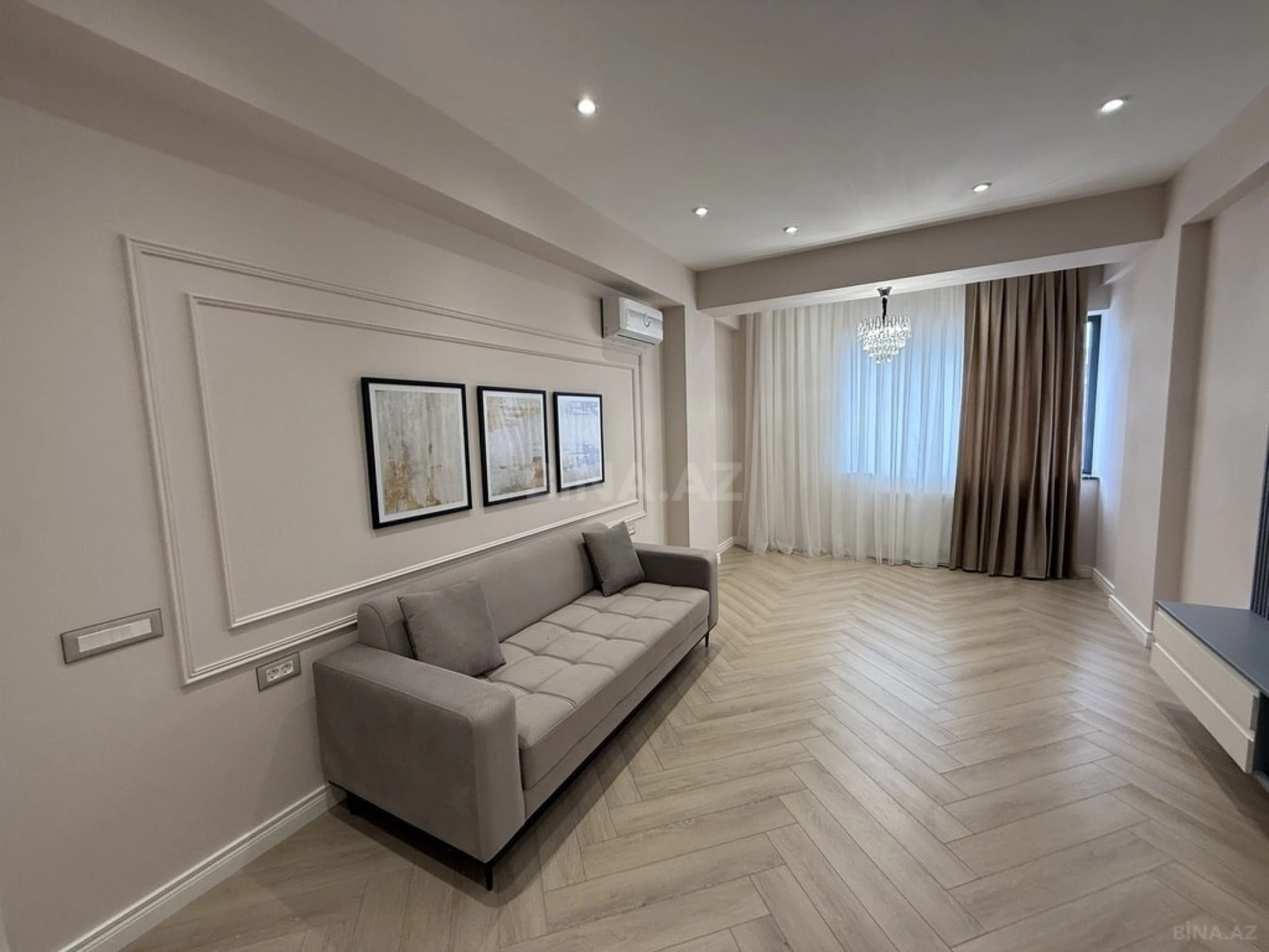 Satılır 2 otaqlı mənzil 67 m²