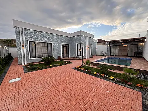 Satılır 4 otaqlı həyət evi 170 m²