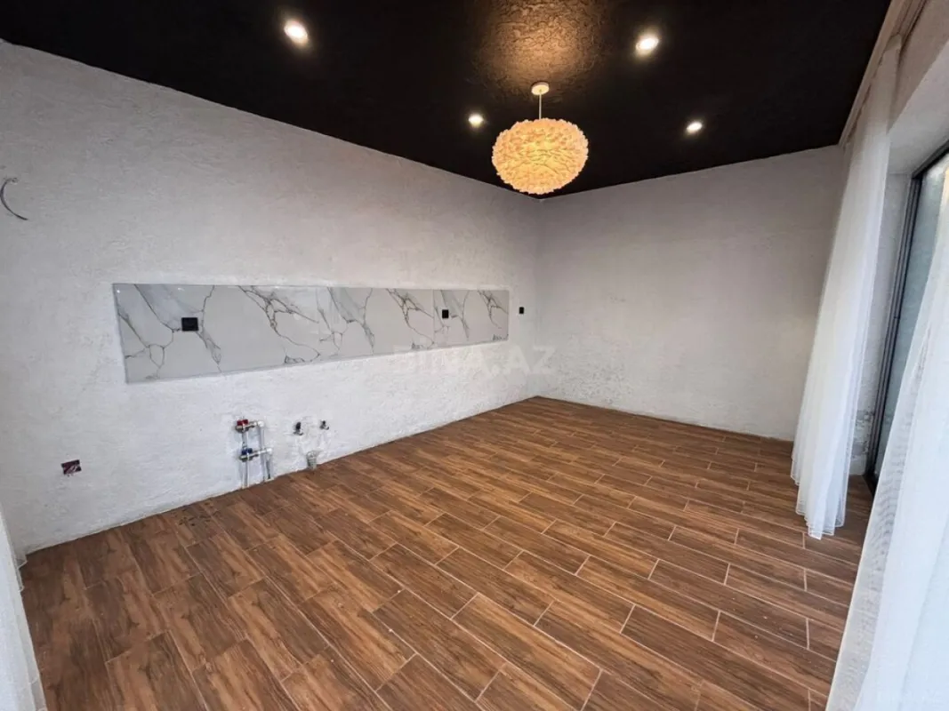 Satılır 4 otaqlı həyət evi 170 m²