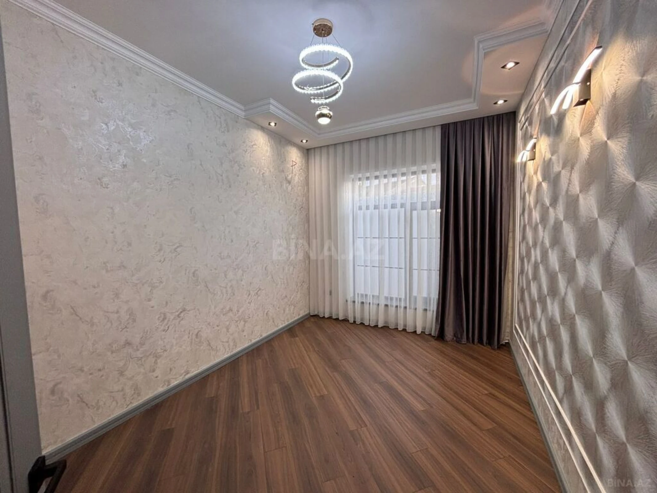 Satılır 4 otaqlı həyət evi 170 m²
