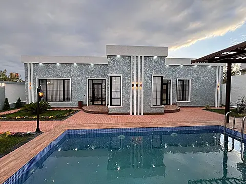 Satılır 4 otaqlı həyət evi 170 m²