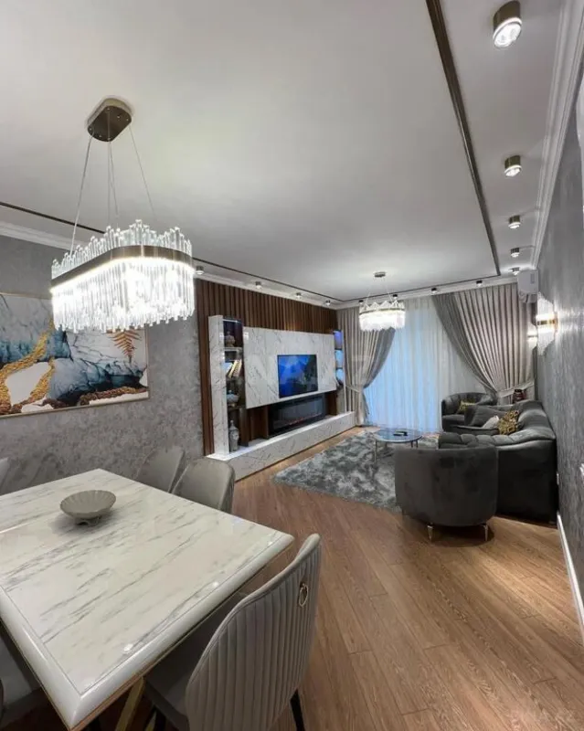 Kirayə verilir 2 otaqlı mənzil 100 m²