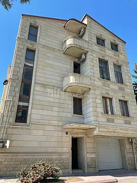 Satılır 10 otaqlı həyət evi 470 m² — Bakı 10 otaq 470.00 m²