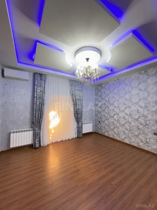 Satılır 6 otaqlı həyət evi 350 m²