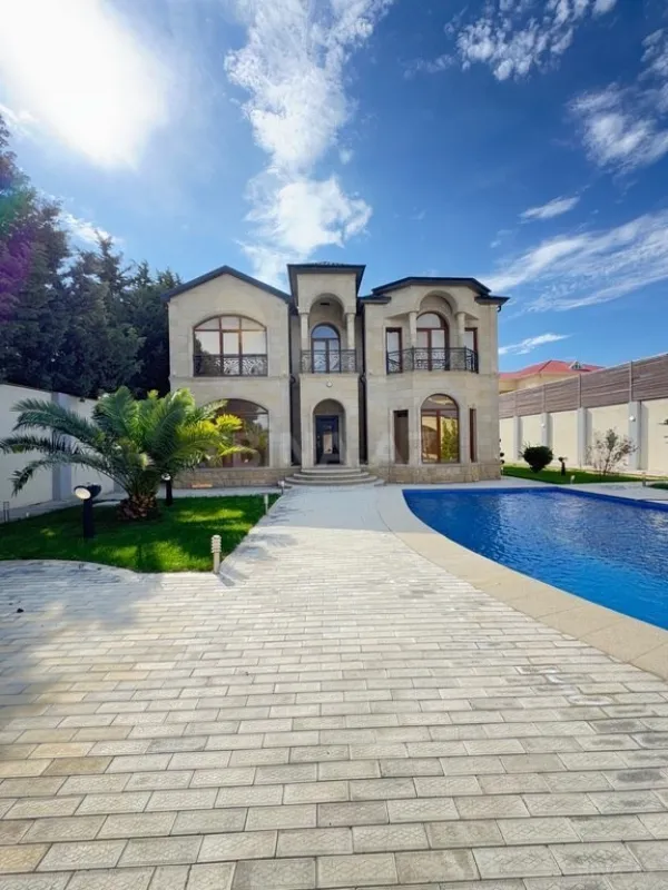 Satılır 6 otaqlı həyət evi 350 m²