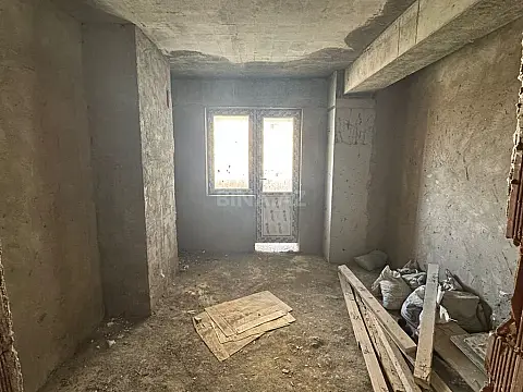 Satılır 2 otaqlı mənzil 100 m²