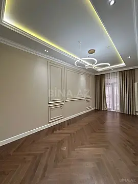 Satılır 4 otaqlı mənzil 235 m²
