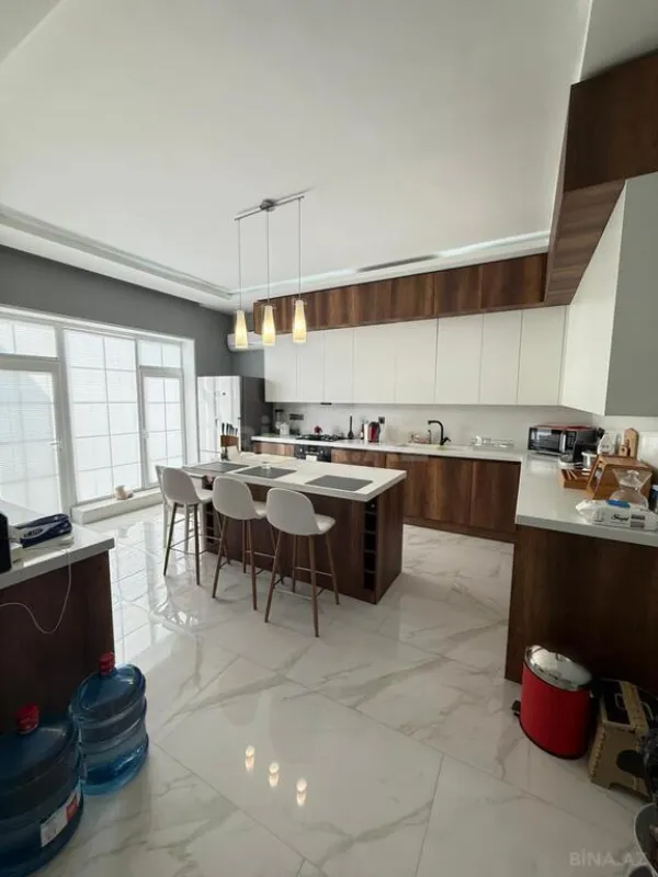 Satılır 4 otaqlı həyət evi 160 m²
