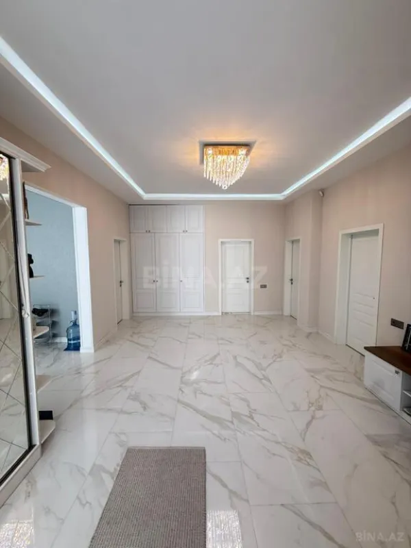 Satılır 4 otaqlı həyət evi 160 m²