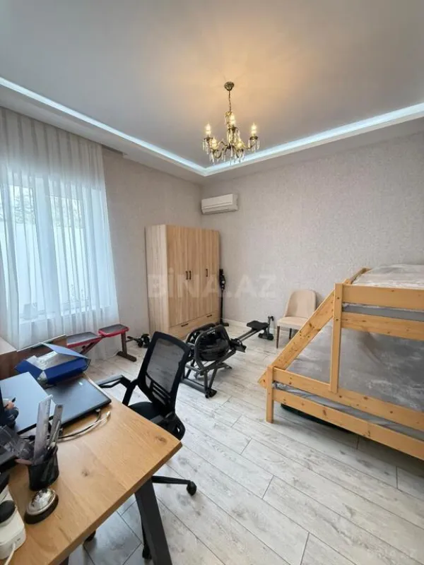 Satılır 4 otaqlı həyət evi 160 m²