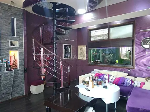 Satılır 6 otaqlı mənzil 176 m²