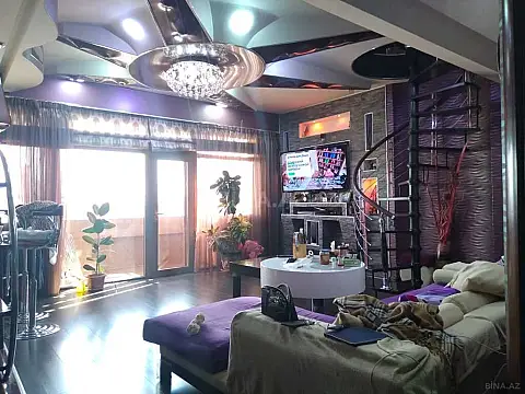 Satılır 6 otaqlı mənzil 176 m²