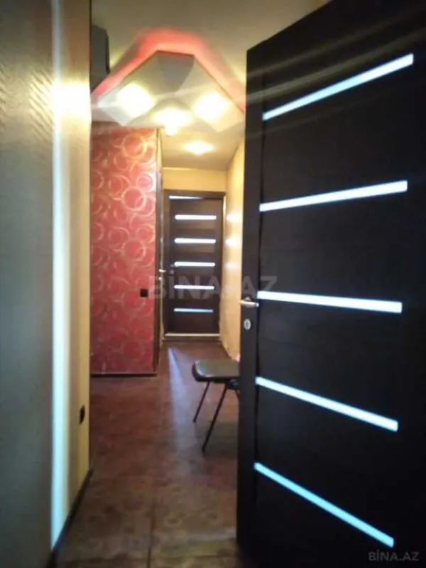 Satılır 6 otaqlı mənzil 176 m²