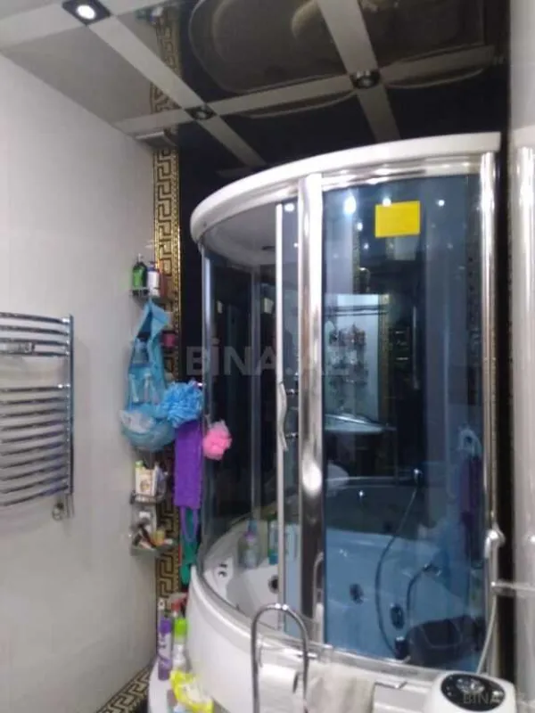 Satılır 6 otaqlı mənzil 176 m²