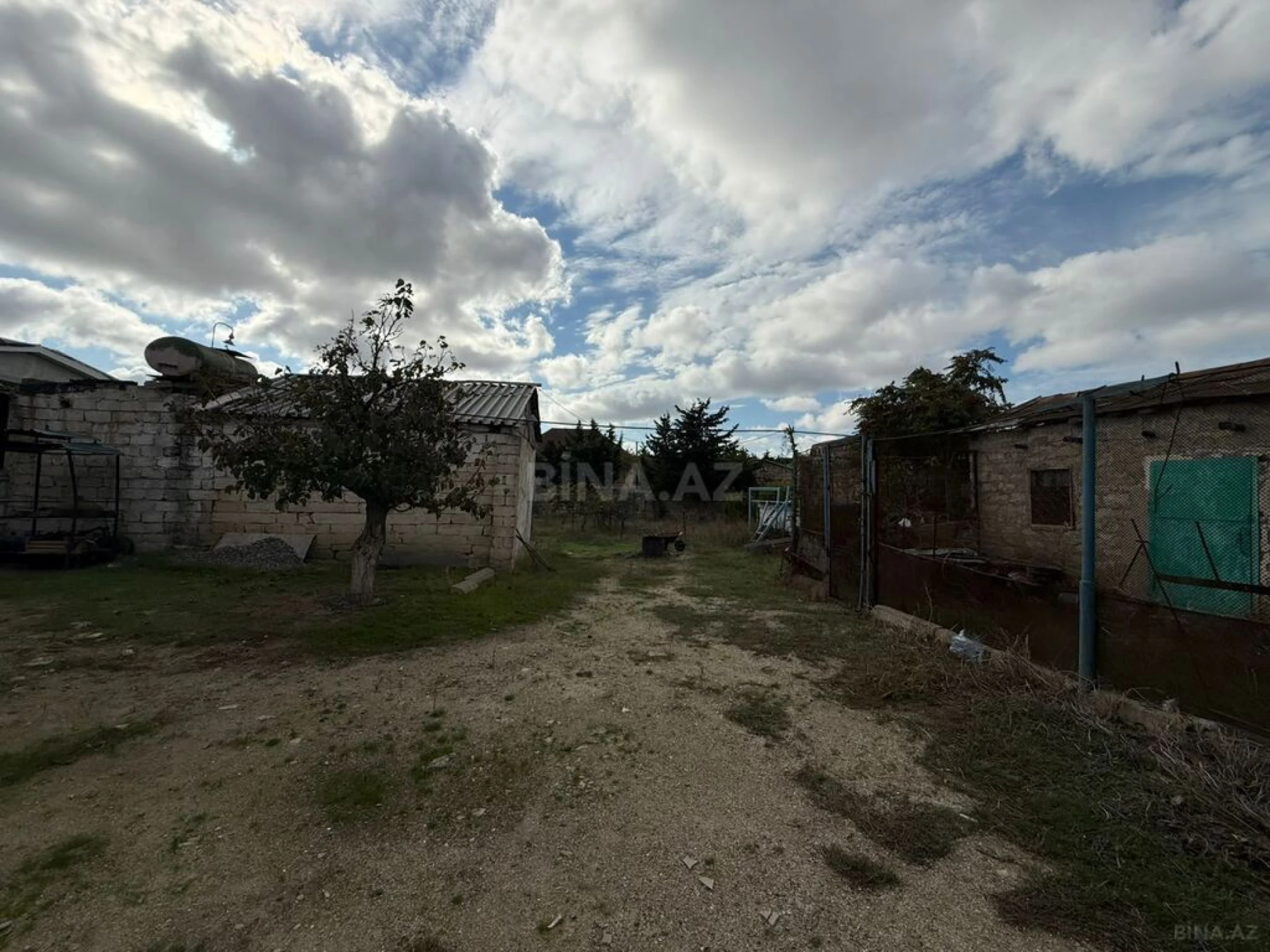 Satılır torpaq sahəsi 6 m²