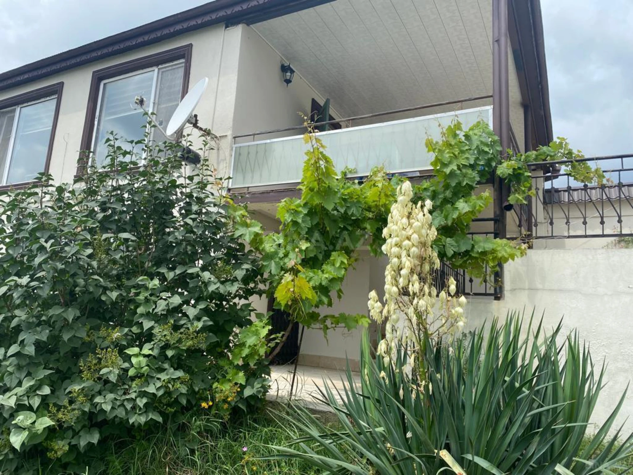 Satılır 4 otaqlı həyət evi 140 m²