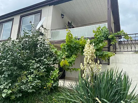 Satılır 4 otaqlı həyət evi 140 m²