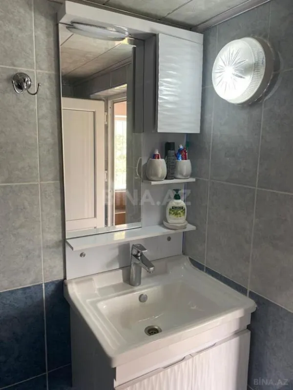 Satılır 4 otaqlı həyət evi 140 m²