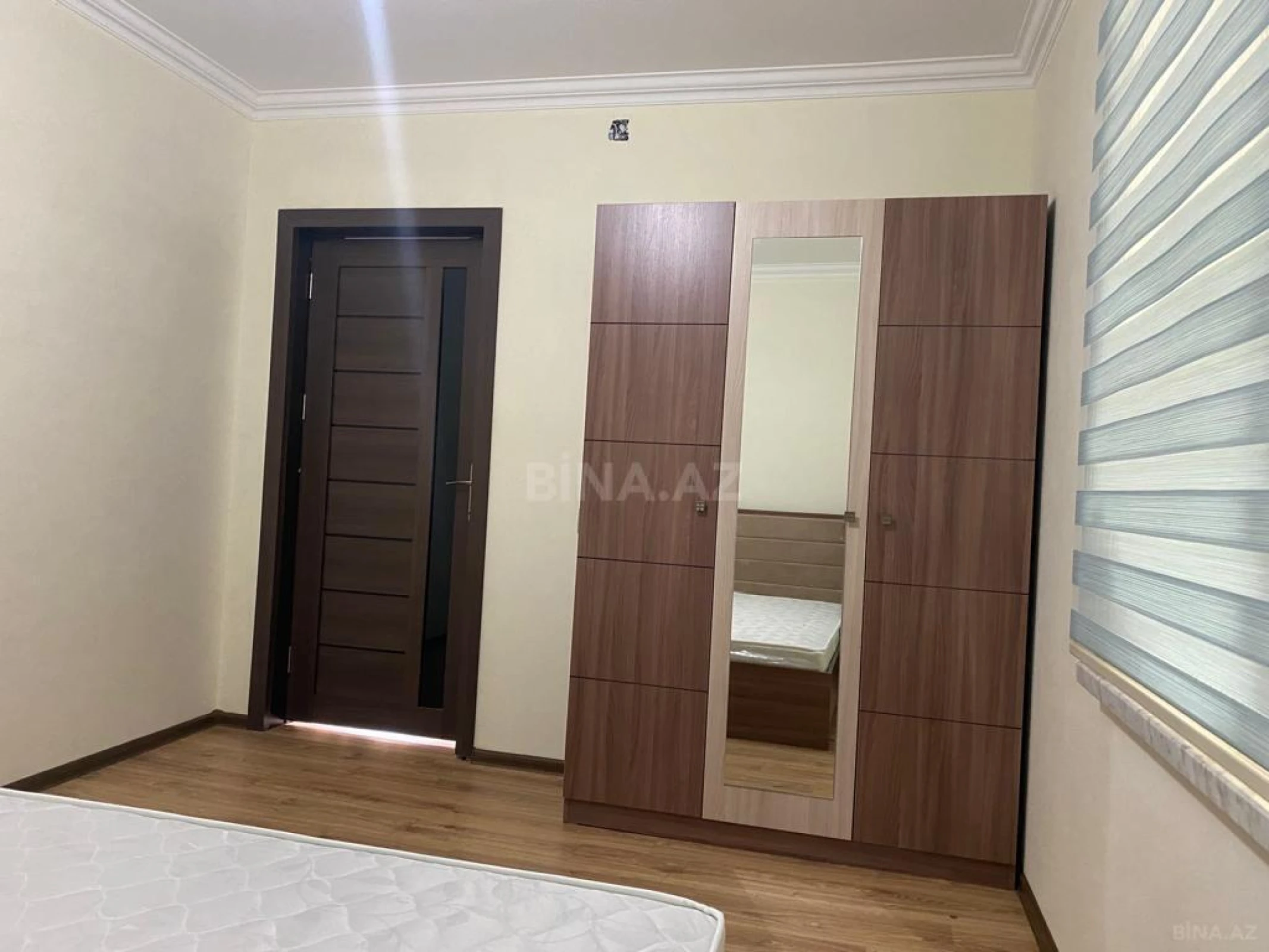 Satılır 4 otaqlı həyət evi 140 m²