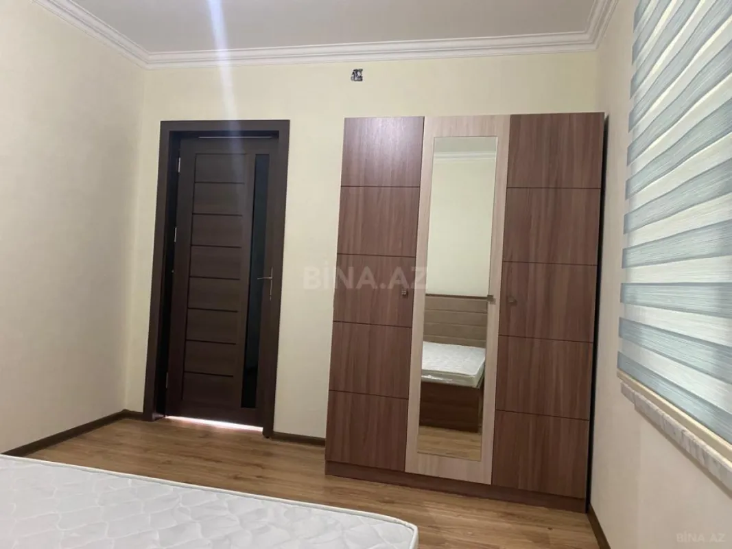 Satılır 4 otaqlı həyət evi 140 m²