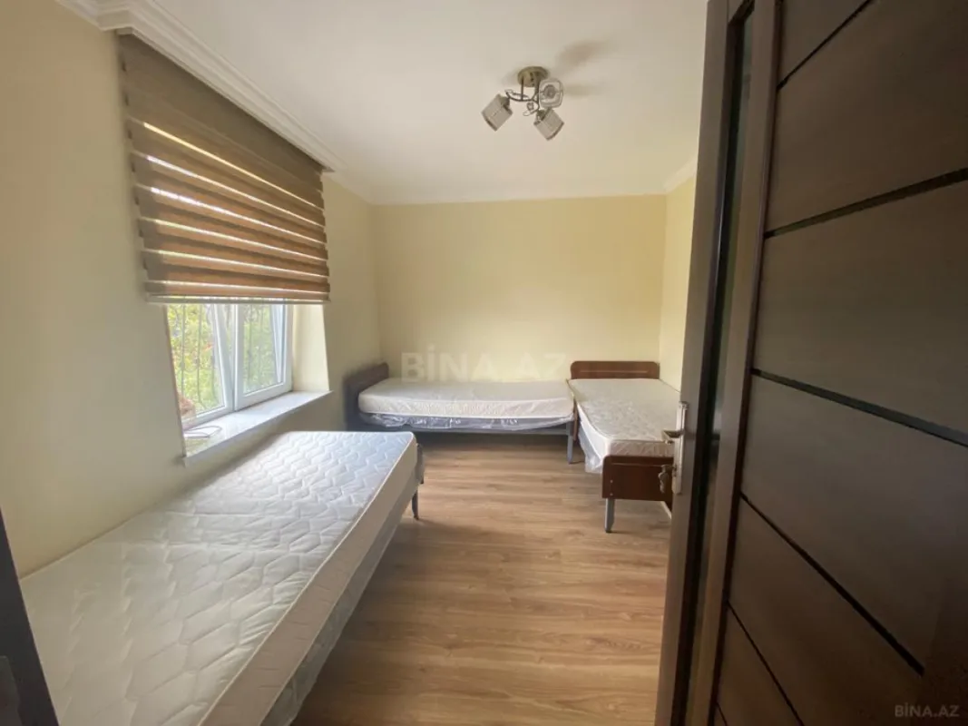 Satılır 4 otaqlı həyət evi 140 m²
