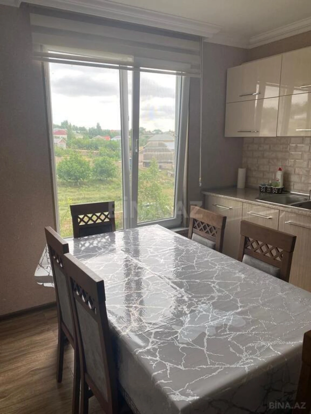 Satılır 4 otaqlı həyət evi 140 m²