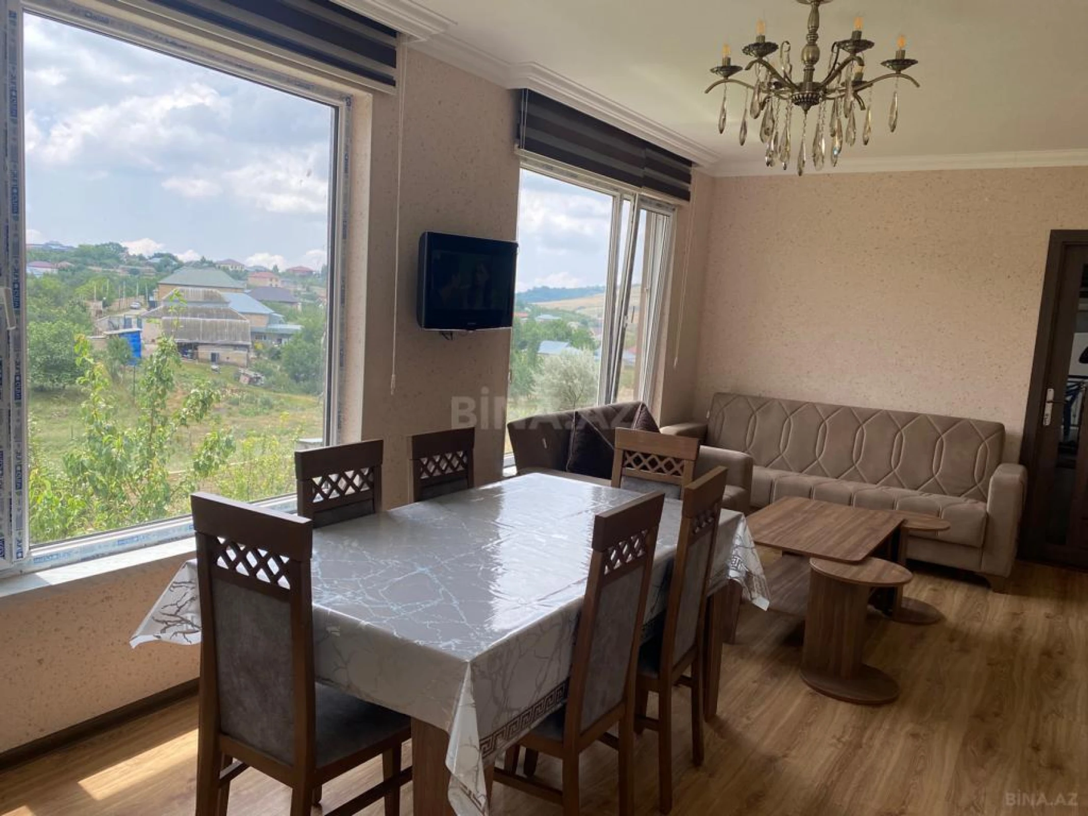 Satılır 4 otaqlı həyət evi 140 m²