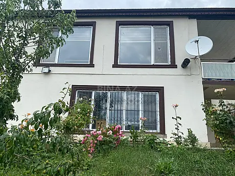 Satılır 4 otaqlı həyət evi 140 m²