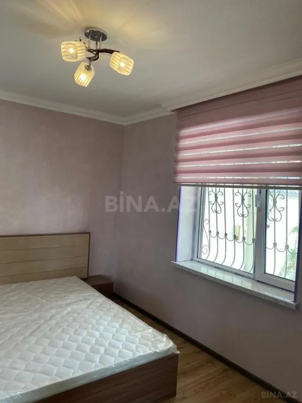 Satılır 4 otaqlı həyət evi 140 m²