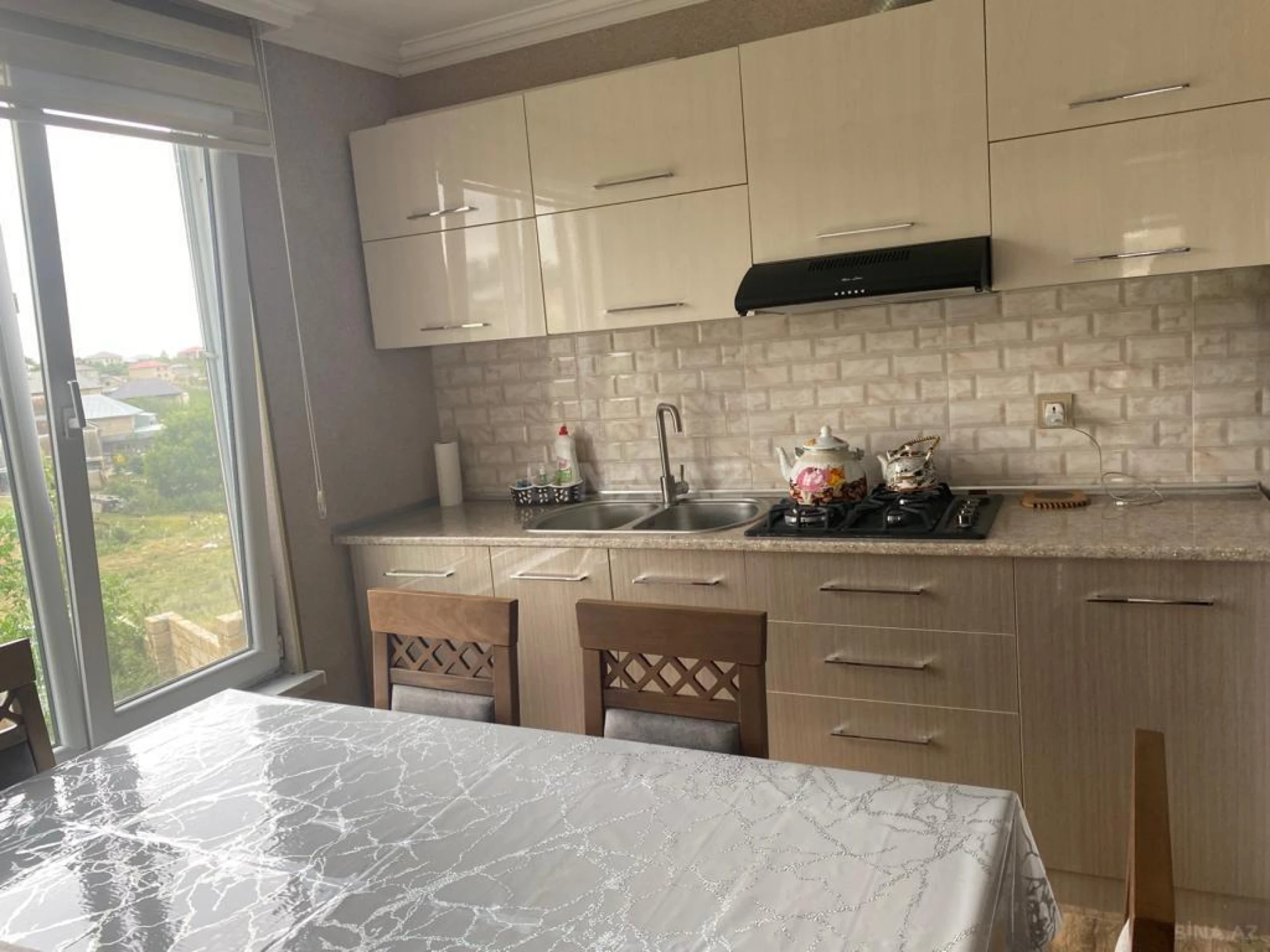 Satılır 4 otaqlı həyət evi 140 m²