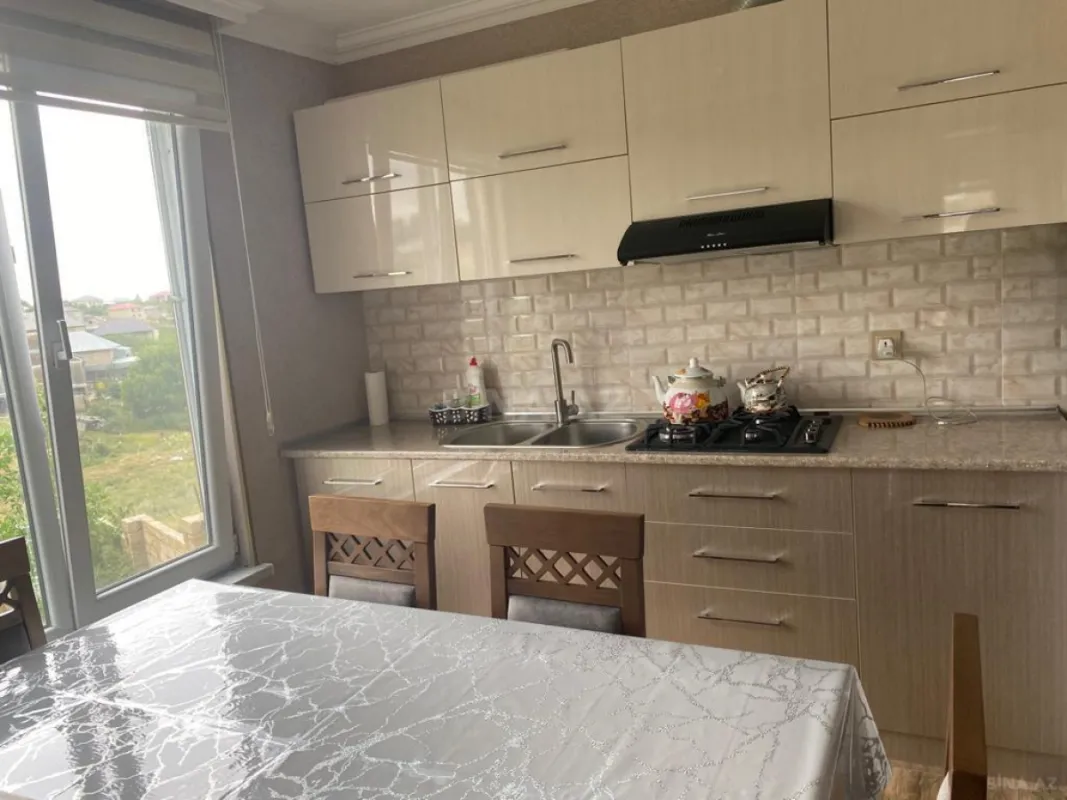 Satılır 4 otaqlı həyət evi 140 m²