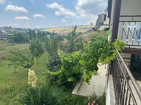 Satılır 4 otaqlı həyət evi 140 m² — Şamaxı 4 otaq 140.00 m²