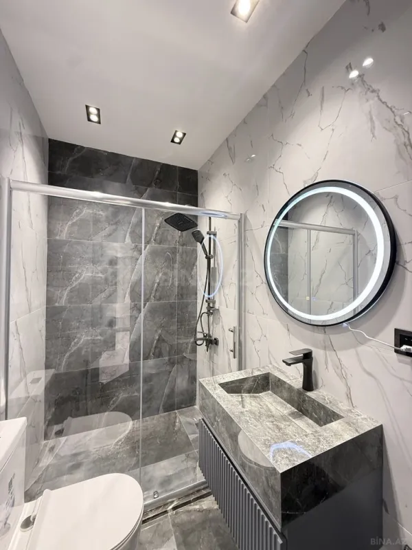 Satılır 5 otaqlı həyət evi 200 m²