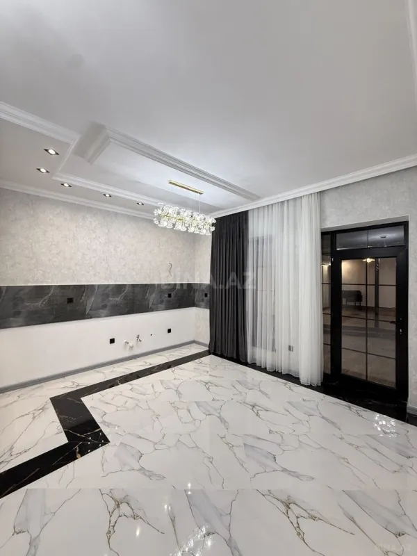 Satılır 5 otaqlı həyət evi 200 m²