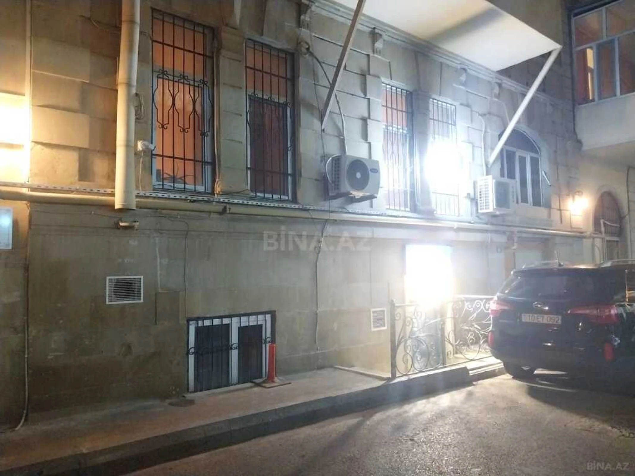 Satılır obyekt 200 m²