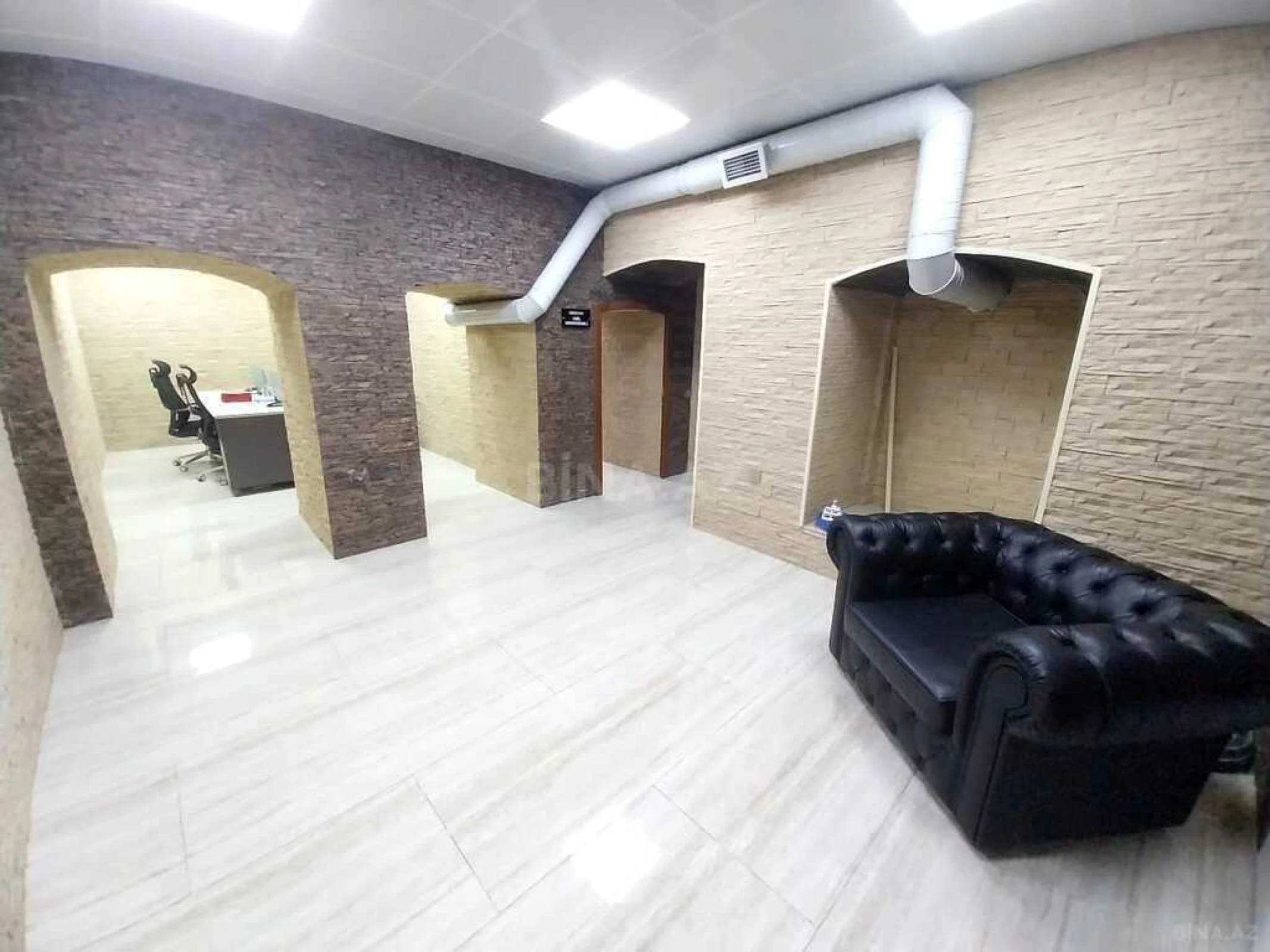 Satılır obyekt 200 m²