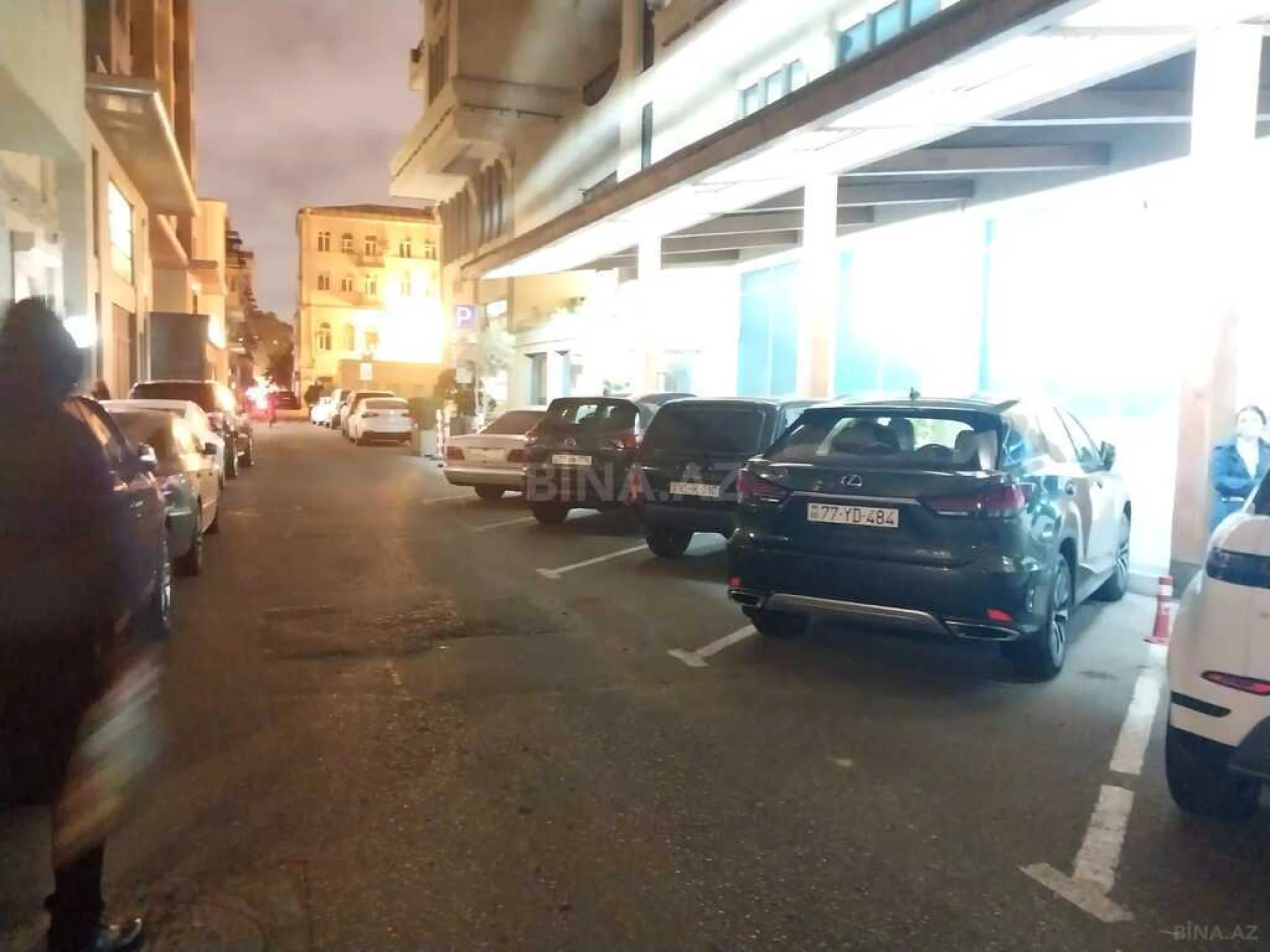 Satılır obyekt 200 m²