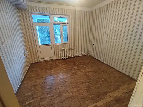 Satılır 4 otaqlı mənzil 100 m²
