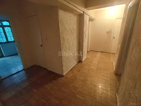 Satılır 4 otaqlı mənzil 100 m²