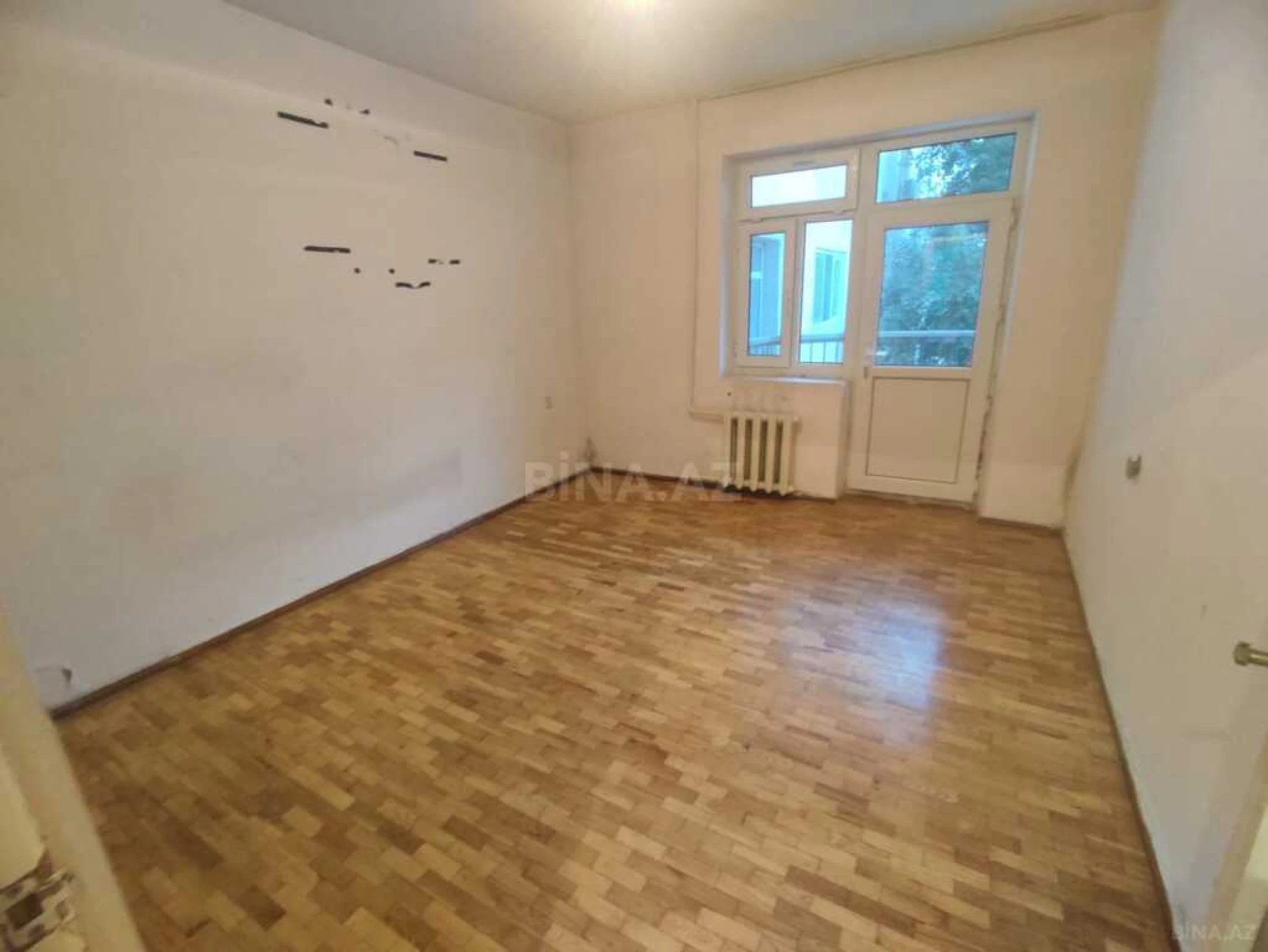 Satılır 4 otaqlı mənzil 100 m²