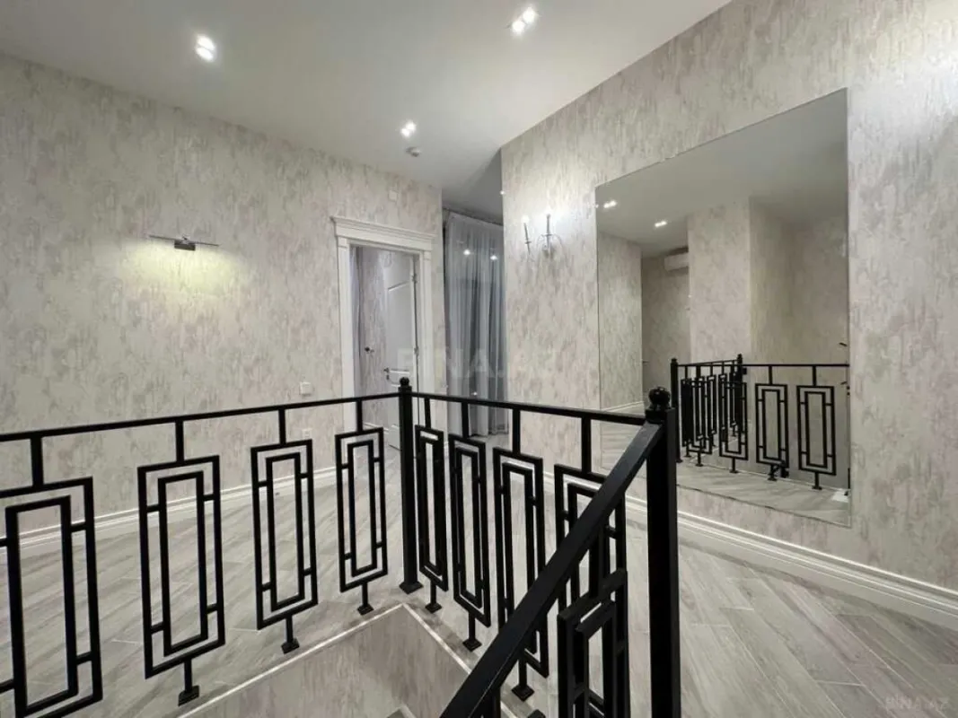 Satılır 6 otaqlı həyət evi 180 m²