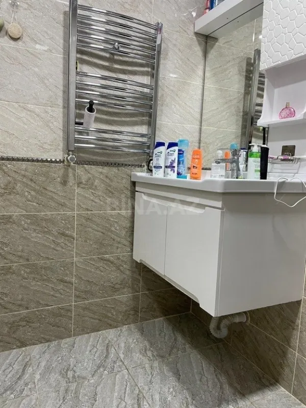 Satılır 2 otaqlı mənzil 60 m²