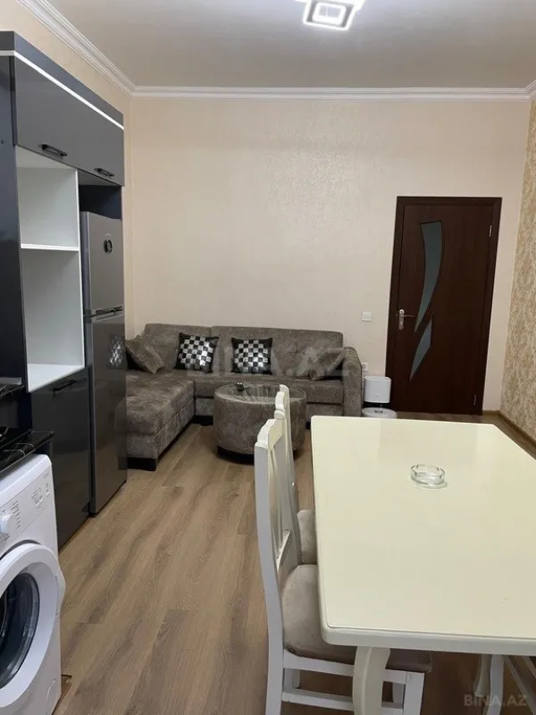 Satılır 2 otaqlı mənzil 60 m²
